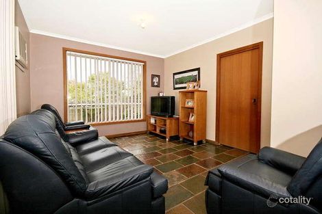 Property photo of 33 Crellin Crescent Watsonia VIC 3087