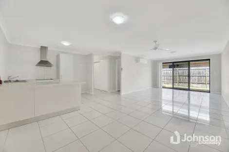 Property photo of 2/2 Darter Close Lowood QLD 4311