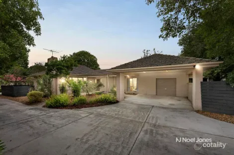 1/4a Lucknow St, Mitcham, VIC 3132