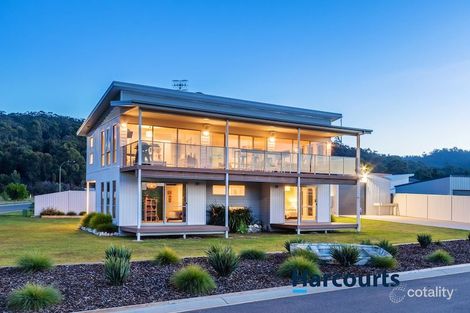 Property photo of 2 Serrata Crescent Sisters Beach TAS 7321