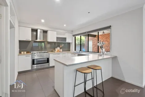 Property photo of 49 Prosperity Avenue Cranbourne North VIC 3977