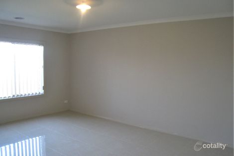 Property photo of 4 Bowmont Drive Derrimut VIC 3026
