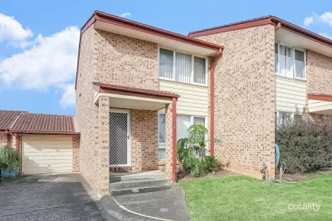 2/7 Hanlon Cl, Minto, NSW 2566