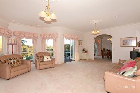 Property photo of 27 Galtymore Close Warranwood VIC 3134