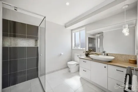 Property photo of 4 Madeira Street Shepparton VIC 3630