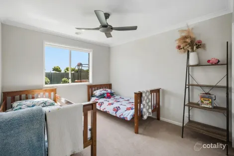 Property photo of 4 Madeira Street Shepparton VIC 3630