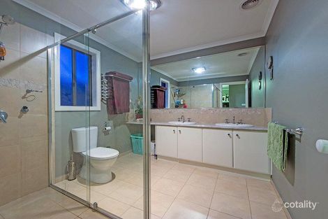 Property photo of 53 Cheviot Drive Truganina VIC 3029