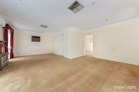 Property photo of 35 Elmhurst Road Gladstone Park VIC 3043