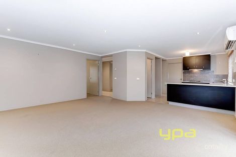 Property photo of 4 Ellenborough Crescent Manor Lakes VIC 3024