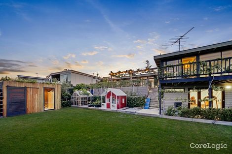 Property photo of 25 Culzean Crescent Highton VIC 3216