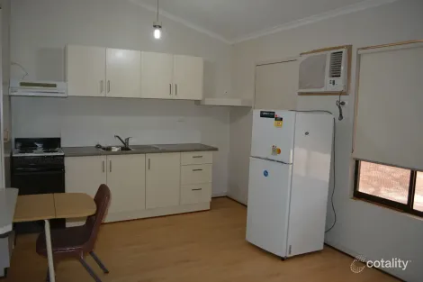Property photo of 11/6-8 Kennebery Crescent Roxby Downs SA 5725