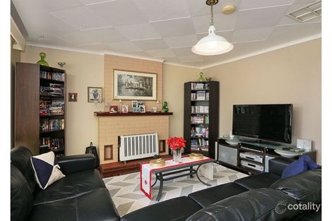 Property photo of 8 Mills Road West Martin WA 6110