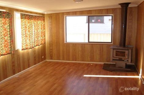 Property photo of 5 Bundarra Crescent Orange NSW 2800