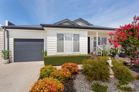 19/10 Skylark Bvd, Clyde North, VIC 3978