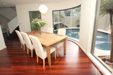 Property photo of 11 Nicholii Loop Jerrabomberra NSW 2619