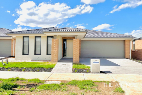 18 Stevedore St, Mickleham, VIC 3064