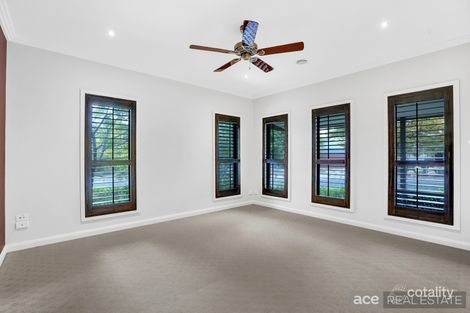 Property photo of 11 Cullen Terrace Caroline Springs VIC 3023