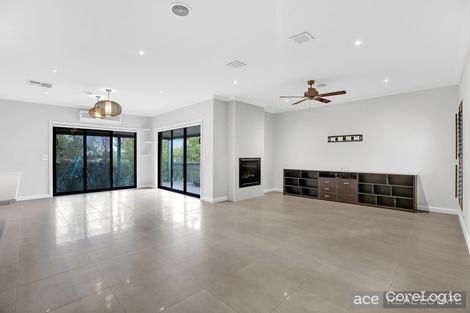 Property photo of 11 Cullen Terrace Caroline Springs VIC 3023