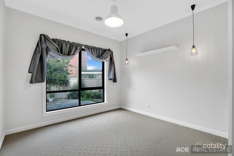 Property photo of 11 Cullen Terrace Caroline Springs VIC 3023