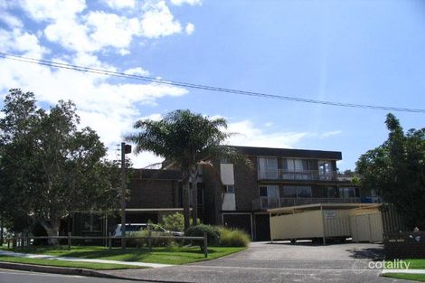 17 Henley Rd, Thirroul, NSW 2515