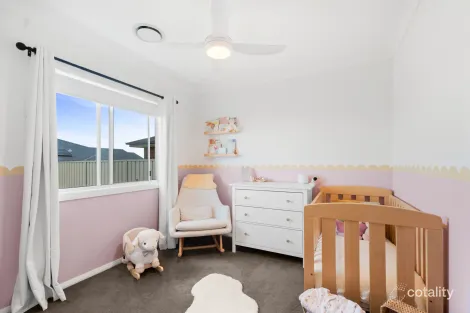 Property photo of 41 Cootamundra Boulevard Gobbagombalin NSW 2650