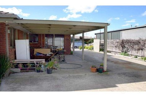 Property photo of 50 Toirram Crescent Cranbourne VIC 3977