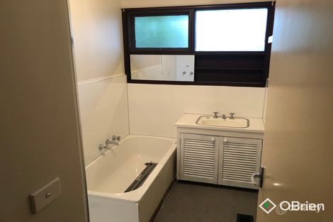 Property photo of 10 Louis Street Doveton VIC 3177