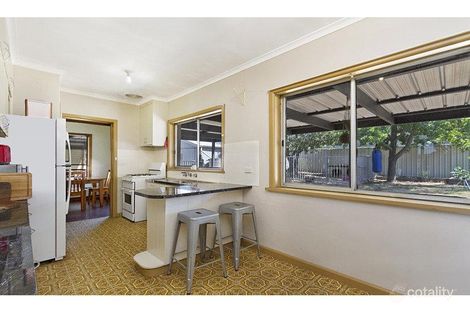 Property photo of 19 Lansell Street Kangaroo Flat VIC 3555