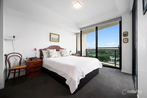 Property photo of 31210/5 Harbour Side Court Biggera Waters QLD 4216