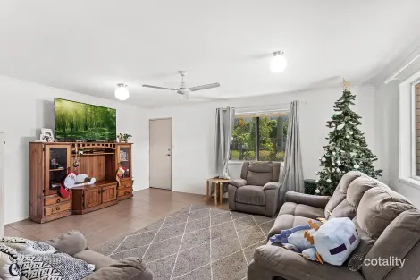 Property photo of 25 Erromango Drive Jubilee Pocket QLD 4802