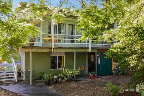 Property photo of 40 Karboora Drive Point Lookout QLD 4183