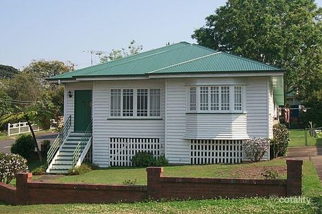 6 Gibson Cres, Holland Park, QLD 4121