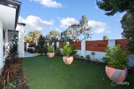 Property photo of 12 Hawke Pass Bateman WA 6150