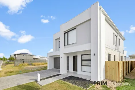 Property photo of 35 Celestial Way White Rock QLD 4306