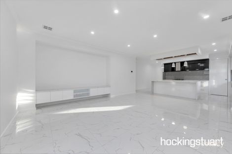 Property photo of 11 Tindari Way Wollert VIC 3750