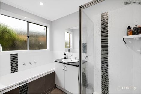 Property photo of 9 Thomas Weston Court Yarragon VIC 3823