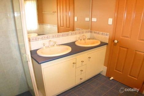 Property photo of 2 Placid Place Victoria Point QLD 4165