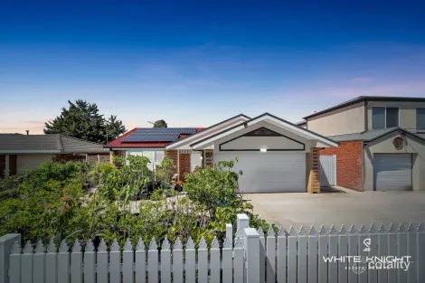 Property photo of 122 Robinsons Road Deer Park VIC 3023