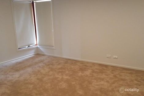 Property photo of 74 Karawarra Circuit Cranbourne North VIC 3977