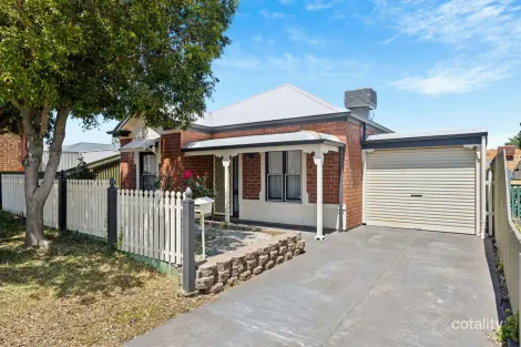 Property photo of 32 Featherstone Circuit Greenwith SA 5125