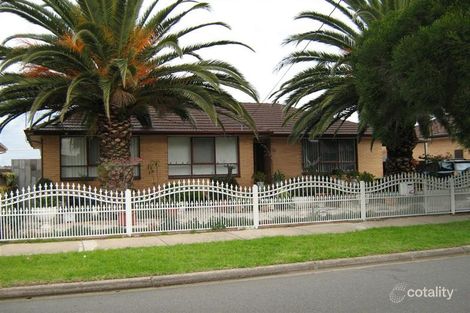 13 Clacton St, St Albans, VIC 3021