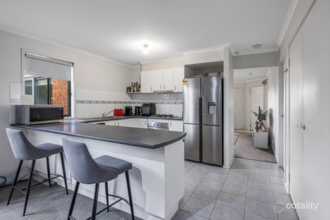 Property photo of 3 Melaleuca Place Pakenham VIC 3810