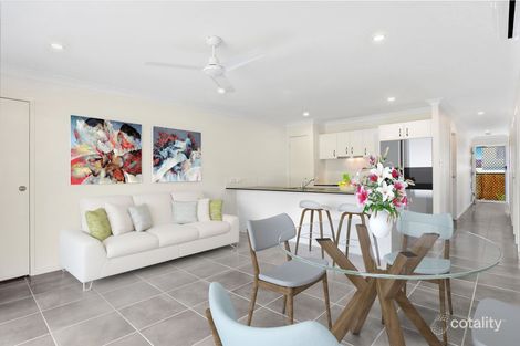 Property photo of 2/300B Preston Road Wynnum West QLD 4178