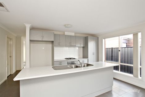 Property photo of 35 Nighthawk Road Tarneit VIC 3029