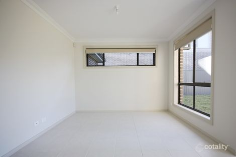 Property photo of 18 Bandara Circuit Spring Farm NSW 2570