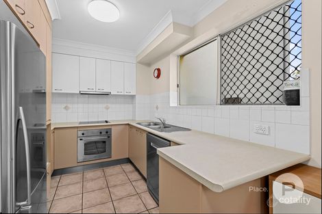 Property photo of 17/5 Whytecliffe Street Albion QLD 4010