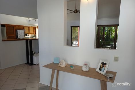 Property photo of 2/136 Oxley Drive Paradise Point QLD 4216