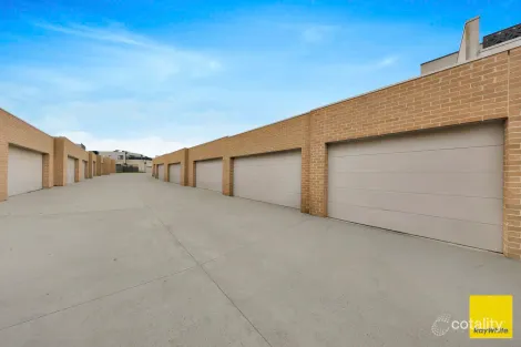 Property photo of 42 Damask Way Mernda VIC 3754
