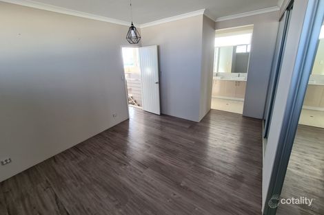 Property photo of 77 Balladonia Parade Dawesville WA 6211