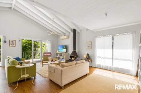 Property photo of 205 Panorama Drive Rosemount QLD 4560